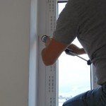 Montaggio finestre Rehau finiture-interne-silicone